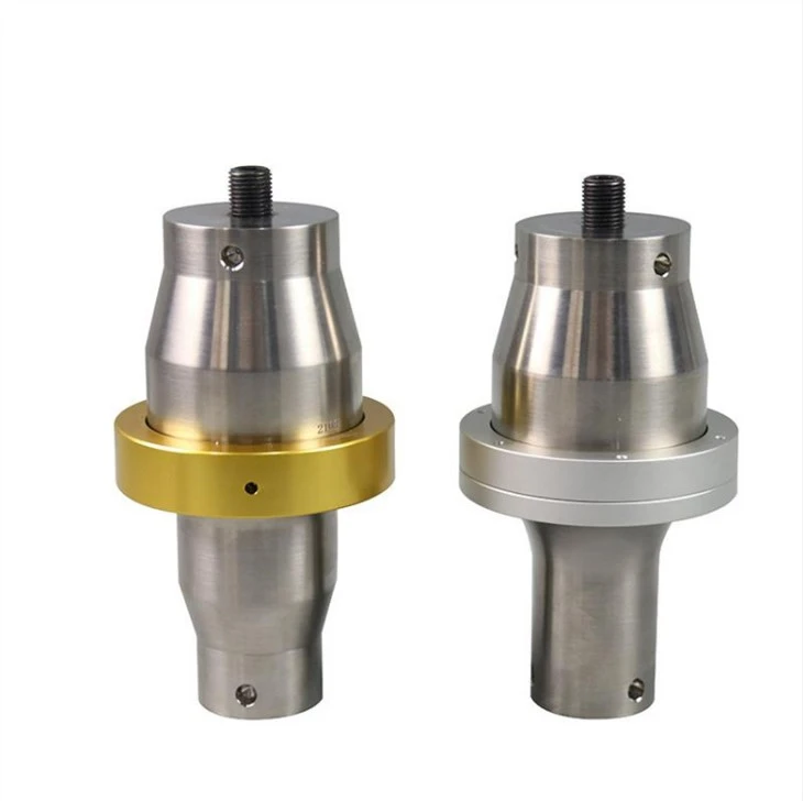 Booster ultrasoniku